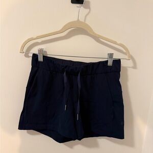 Lululemon Mid-Rise On the Fly Shorts